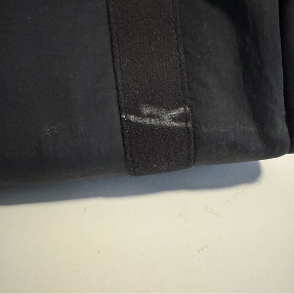 Lululemon Boxy tote bag 10L Black Tote Bag - Picture 2 of 5